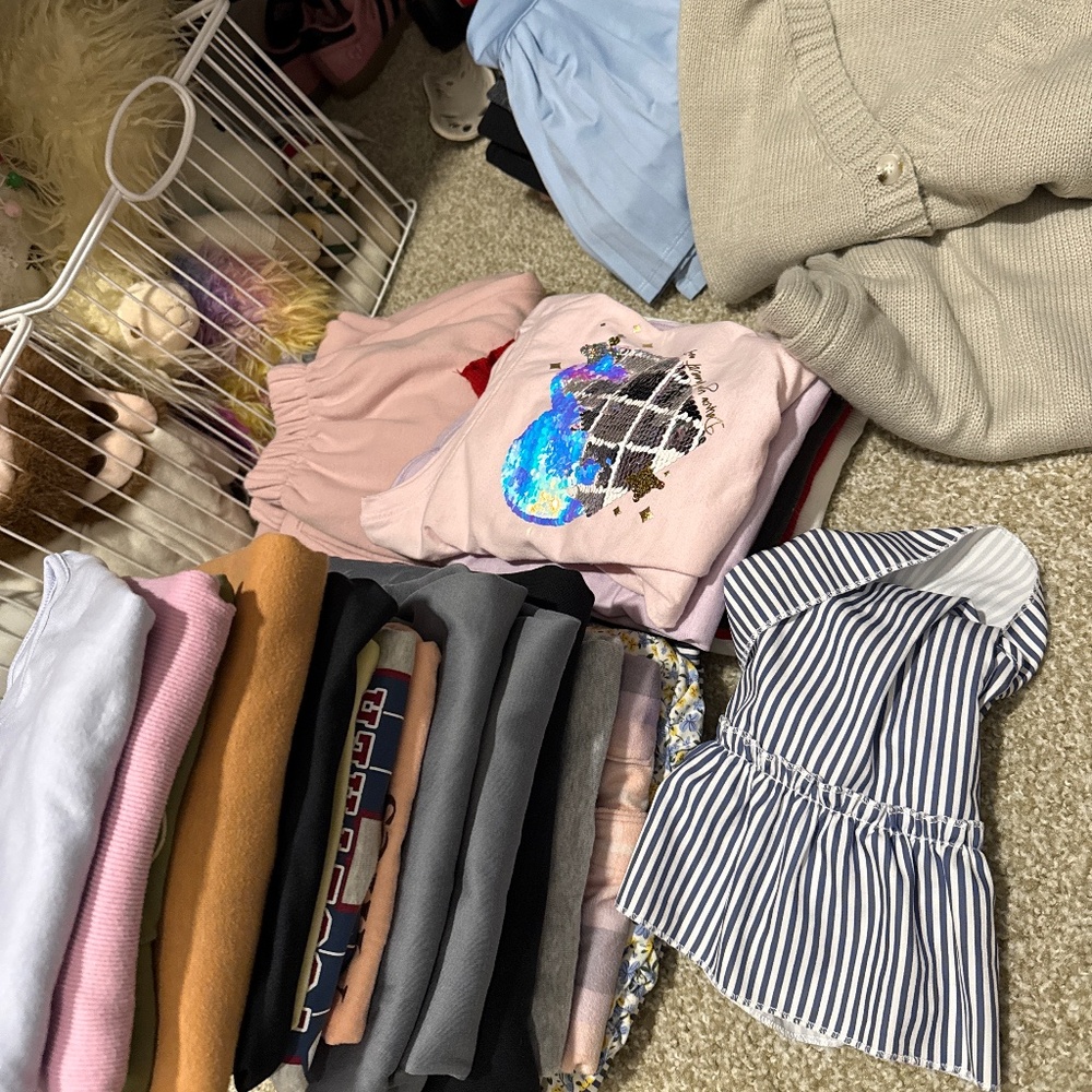 *BUNDLE* Girls L-XL over 30 Items